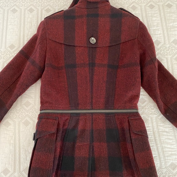 Authentic Burberry coat - Picture 2 of 10